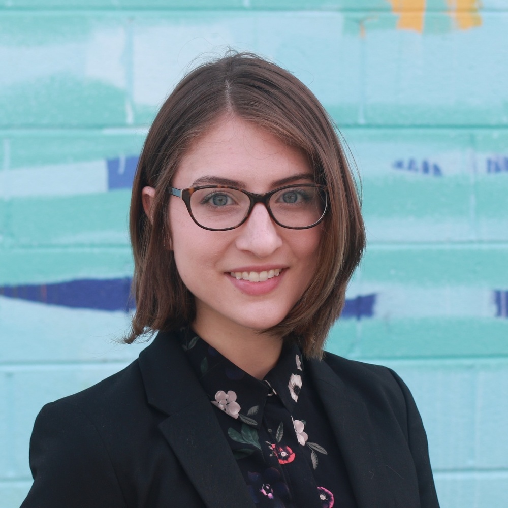Meet your Posher, Caila